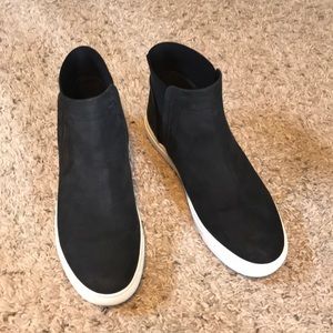 Kenneth Cole shoes